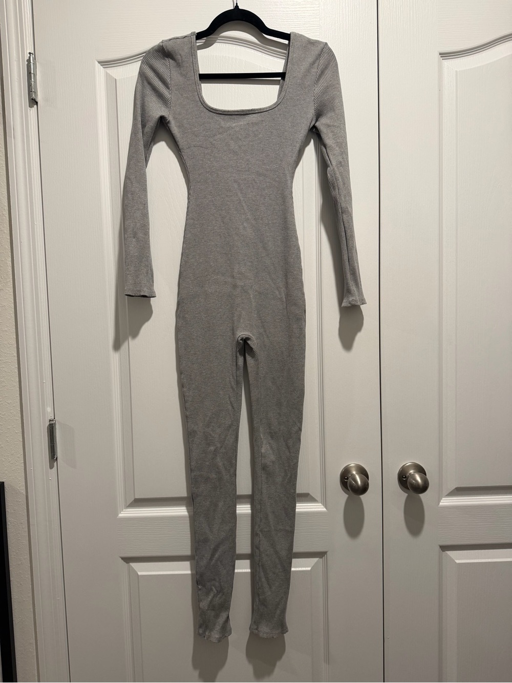 Fashion Nova “Snatched” Light Gray Ribbed Scoop Neck Jumpsuit NEW